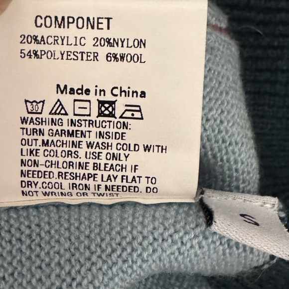 Ecru Emissary Women’s Wool Blend button cardigan size small - Picture 6 of 7